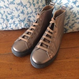 RACHEL COMEY Pops metallic high top sneakers.